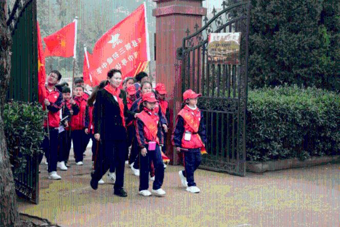 掌史村被围,吕正操下令:白天不能突围,不能使用重武器,为什么